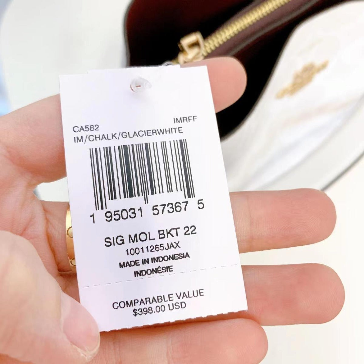 Coach CA582 Mollie Bucket Bag 22 In Signature Canvas In Gold/Chalk/Glacierwhite Coach CA582 Mollie Bucket Bag 22 In Signature Canvas In Gold/Chalk/Glacierwhite